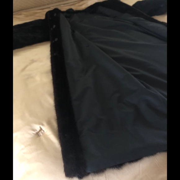Reversible Mink Fur Coat Black/Black - Picture 5 of 8